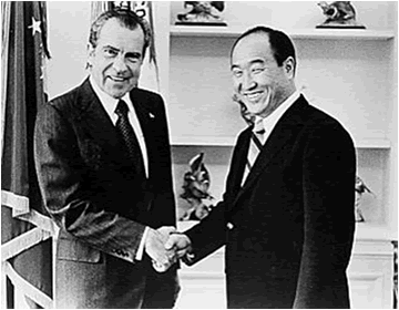 nixon-moon