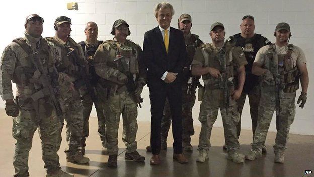Geert Wilders with police at Garland, Texas, on 4 May 2026