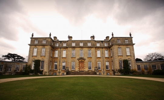 Featured photo - Apple and Google Just Attended a Confidential Spy Summit in a Remote English Mansion